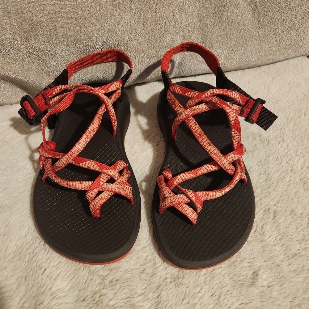 CHACO SANDAL'S Stylish Red Strappy Sandals for Women SIZE W8